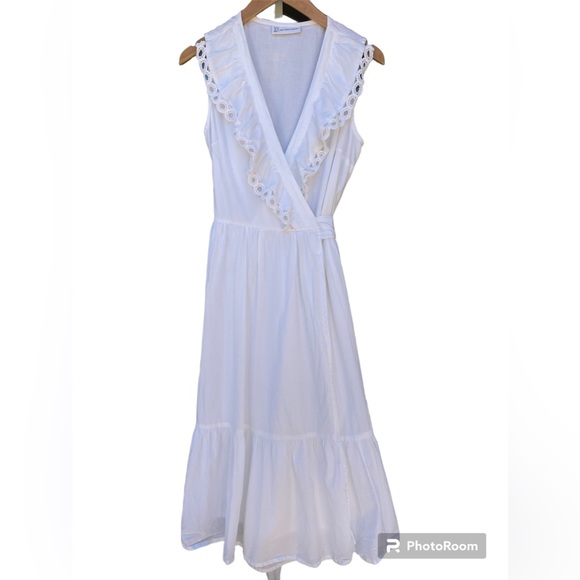 New York and company white eyelet V-neck sleeveless wrap dress size S - Picture 3 of 12